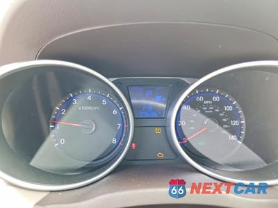 Zdjęcie 9 z 13 samochodu: 2015 HYUNDAI TUCSON SE VIN:KM8JUCAGXFU075789 - miniatura