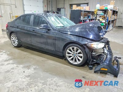 Czwarte zdjęcie samochodu z boku: 2018 BMW 320 XI VIN:WBA8A3C54JA492274 - miniatura