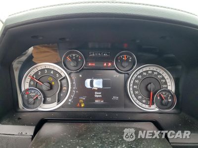 Zdjęcie 9 z 13 samochodu: 2018 RAM 3500 LARAMIE VIN:3C63R3JL2JG335567 - miniatura