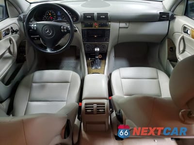 Zdjęcie 8 z 12 samochodu: 2007 MERCEDES-BENZ C 230 VIN:WDBRF52H27F896720 - miniatura