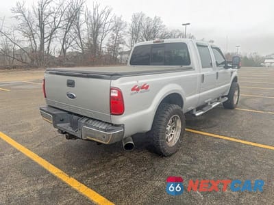 Czwarte zdjęcie samochodu z boku: 2008 FORD F250 SUPER DUTY VIN:1FTSW21RX8EB55458 - miniatura