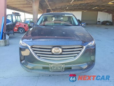 Piąte zdjęcie samochodu w środku: 2018 MAZDA CX-9 VIN:JM3TCACY8J0233757 - miniatura