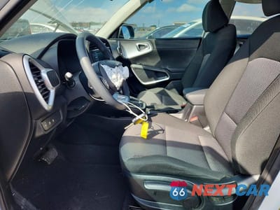 Zdjęcie 7 z 12 samochodu: 2025 KIA SOUL LX VIN:KNDJ23AU0S7944571 - miniatura