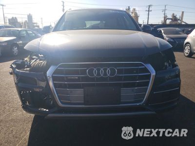 Piąte zdjęcie samochodu w środku: 2019 AUDI Q5 PREMIUM PLUS VIN:WA1BNAFY1K2138502 - miniatura