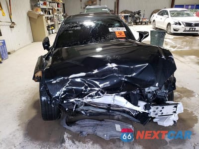 Piąte zdjęcie samochodu w środku: 2024 LEXUS IS 350 F SPORT VIN:JTHGZ1E22R5036162 - miniatura