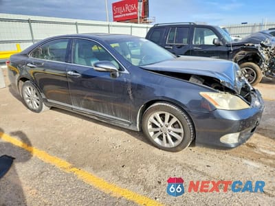 Czwarte zdjęcie samochodu z boku: 2010 LEXUS ES 350 BASE VIN:JTHBK1EGXA2384324 - miniatura