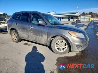 Czwarte zdjęcie samochodu z boku: 2011 HYUNDAI SANTA FE GLS VIN:5XYZGDAG6BG078849 - miniatura