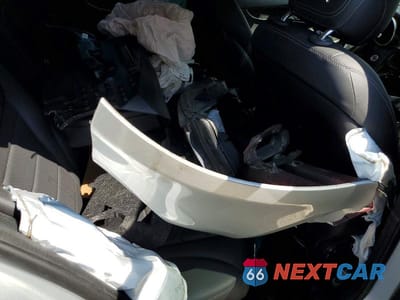 Zdjęcie 12 z 12 samochodu: 2021 MERCEDES-BENZ C 300 VIN:W1KWF8DB6MR611676 - miniatura