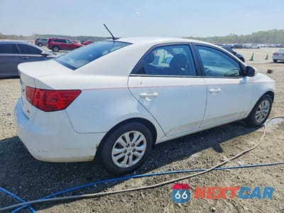 Trzecie zdjęcie samochodu z tyłu: 2010 KIA FORTE EX VIN:KNAFU4A26A5808117 - miniatura