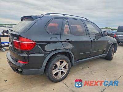 Trzecie zdjęcie samochodu z tyłu: 2012 BMW X5 XDRIVE35I VIN:5UXZV4C53CL752803 - miniatura