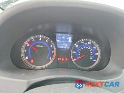 Zdjęcie 9 z 12 samochodu: 2017 HYUNDAI ACCENT SE VIN:KMHCT4AE6HU308196 - miniatura