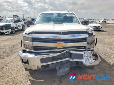 Piąte zdjęcie samochodu w środku: 2015 CHEVROLET SILVERADO K2500 HEAVY DUTY LTZ VIN:1GC1KWEGXFF612526 - miniatura