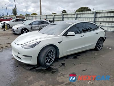2021 TESLA MODEL 3 5YJ3E1EA3MF978506 - główne zdjęcie licytacji z USA - miniatura