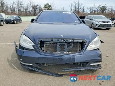Piąte zdjęcie samochodu w środku: 2013 MERCEDES-BENZ S 550 4MATIC VIN:WDDNG9EB0DA526067 - miniatura