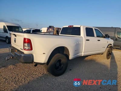 Czwarte zdjęcie samochodu z boku: 2020 RAM 3500 TRADESMAN 4WD 6.7L 6C TDSL VIN:3C63RRGL1LG278436 - miniatura