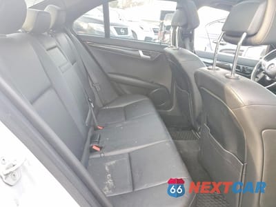 Zdjęcie 10 z 13 samochodu: 2012 MERCEDES-BENZ C 350 4MATIC VIN:WDDGF8JBXCA622721 - miniatura