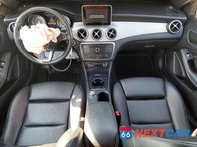Zdjęcie 8 z 13 samochodu: 2016 MERCEDES-BENZ GLA 250 4MATIC VIN:WDCTG4GB9GJ254151 - miniatura