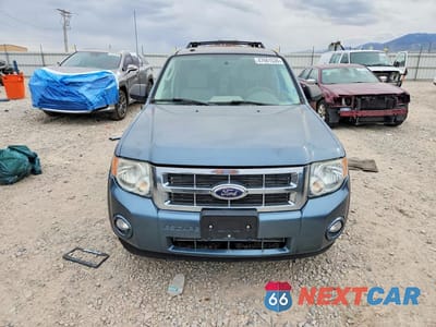 Piąte zdjęcie samochodu w środku: 2010 FORD ESCAPE XLT VIN:1FMCU9DG7AKC30455 - miniatura
