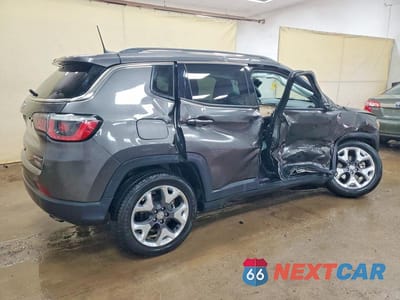 Trzecie zdjęcie samochodu z tyłu: 2019 JEEP COMPASS LIMITED VIN:3C4NJDCBXKT854376 - miniatura