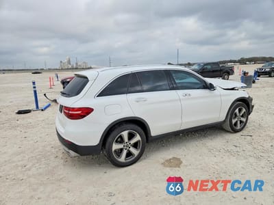 Trzecie zdjęcie samochodu z tyłu: 2017 MERCEDES-BENZ GLC 300 VIN:WDC0G4JB2HV010119 - miniatura