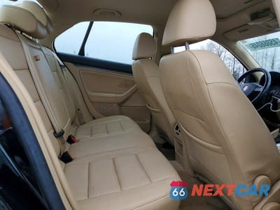 Zdjęcie 10 z 12 samochodu: 2008 VOLKSWAGEN JETTA SE VIN:3VWRZ71K68M031300 - miniatura