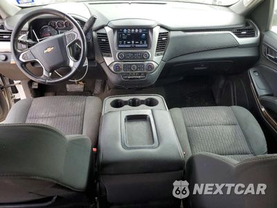 Zdjęcie 8 z 14 samochodu: 2016 CHEVROLET SUBURBAN C1500 LS VIN:1GNSCGEC3GR187677 - miniatura