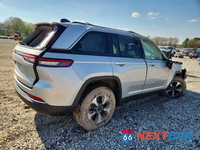 Trzecie zdjęcie samochodu z tyłu: 2023 JEEP GRAND CHEROKEE LIMITED 4XE VIN:1C4RJYB62PC633368 - miniatura