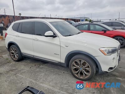Czwarte zdjęcie samochodu z boku: 2017 BMW X3 XDRIVE28I VIN:5UXWX9C32H0W72961 - miniatura