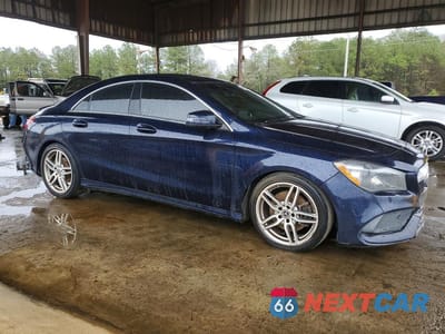 Czwarte zdjęcie samochodu z boku: 2018 MERCEDES-BENZ CLA 250 VIN:WDDSJ4EB2JN528995 - miniatura