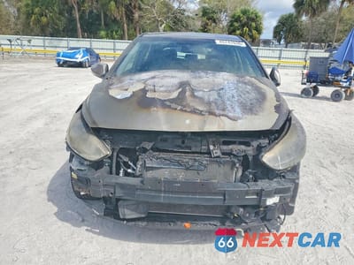 Piąte zdjęcie samochodu w środku: 2014 HYUNDAI ACCENT SE VIN:KMHCU5AE2EU162149 - miniatura