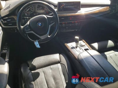 Zdjęcie 8 z 12 samochodu: 2016 BMW X5 SDRIVE35I VIN:5UXKR2C57G0R71040 - miniatura