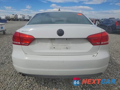 Zdjęcie 6 z 12 samochodu: 2014 VOLKSWAGEN PASSAT S VIN:1VWAP7A37EC014868 - miniatura