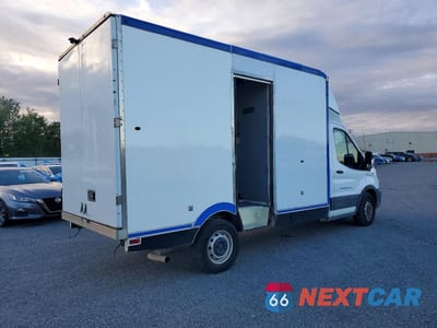 Trzecie zdjęcie samochodu z tyłu: 2020 FORD TRANSIT DELIVERY TRUCK VIN:1FDBW5Z88LKB24941 - miniatura
