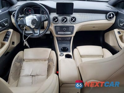 Zdjęcie 8 z 12 samochodu: 2019 MERCEDES-BENZ CLA 250 VIN:WDDSJ4EB3KN705121 - miniatura