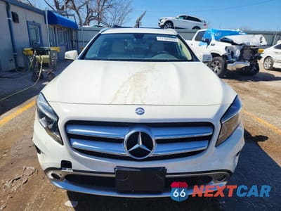 Piąte zdjęcie samochodu w środku: 2015 MERCEDES-BENZ GLA 250 4MATIC VIN:WDCTG4GB3FJ082357 - miniatura