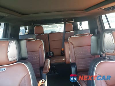 Zdjęcie 10 z 14 samochodu: 2023 GMC YUKON XL DENALI ULTIMATE VIN:1GKS2KKL4PR201979 - miniatura