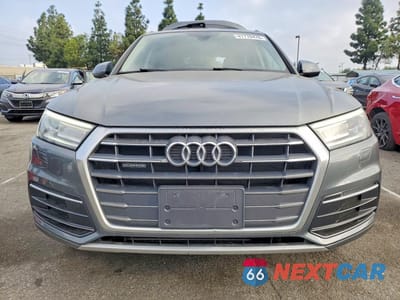 Piąte zdjęcie samochodu w środku: 2018 AUDI Q5 PREMIUM VIN:WA1ANAFY6J2013375 - miniatura