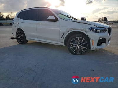 Czwarte zdjęcie samochodu z boku: 2021 BMW X3 XDRIVEM40I VIN:5UXTY9C00M9E11004 - miniatura