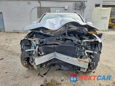 Piąte zdjęcie samochodu w środku: 2015 JEEP COMPASS LATITUDE VIN:1C4NJDEBXFD291645 - miniatura