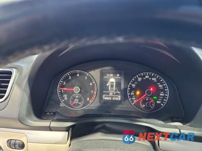 Zdjęcie 9 z 12 samochodu: 2015 VOLKSWAGEN EOS KOMFORT VIN:WVWBW8AH0FV005530 - miniatura