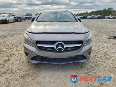 Piąte zdjęcie samochodu w środku: 2015 MERCEDES-BENZ CLA 250 VIN:WDDSJ4EB5FN251573 - miniatura
