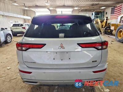 Zdjęcie 6 z 13 samochodu: 2022 MITSUBISHI OUTLANDER SEL VIN:JA4J4VA82NZ070932 - miniatura