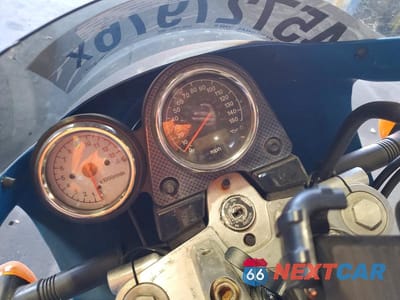 Zdjęcie 7 z 9 samochodu: 1999 SUZUKI SV650 VIN:JS1VP52A0X2101374 - miniatura