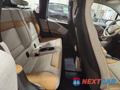 Zdjęcie 11 z 14 samochodu: 2015 BMW I3 BEV VIN:WBY1Z2C5XFV555528 - miniatura