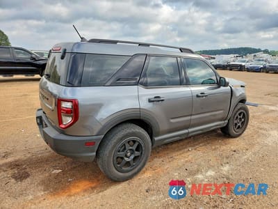 Trzecie zdjęcie samochodu z tyłu: 2021 FORD BRONCO SPORT VIN:3FMCR9A6XMRB14678 - miniatura
