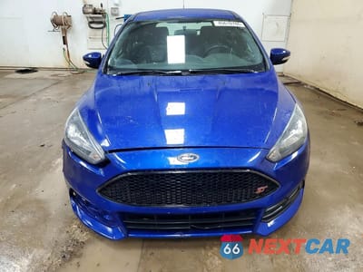 Piąte zdjęcie samochodu w środku: 2015 FORD FOCUS ST VIN:1FADP3L96FL274471 - miniatura