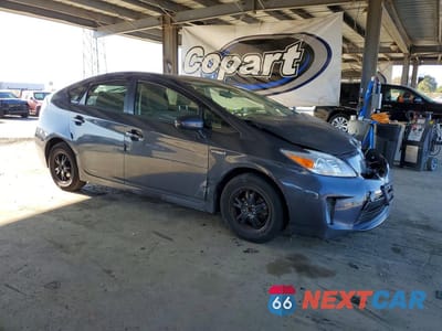 Czwarte zdjęcie samochodu z boku: 2014 TOYOTA PRIUS TWO VIN:JTDKN3DU2E1778391 - miniatura