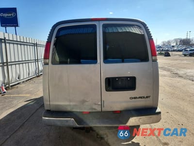 Zdjęcie 6 z 12 samochodu: 1997 CHEVROLET EXPRESS 2500 UTILITY / SERVICE VAN VIN:1GCGG25RXV1021842 - miniatura