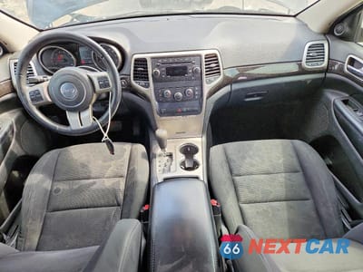 Zdjęcie 8 z 13 samochodu: 2012 JEEP GRAND CHEROKEE LAREDO VIN:1C4RJFAG1CC250076 - miniatura