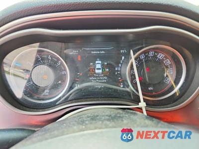 Zdjęcie 9 z 11 samochodu: 2019 DODGE CHALLENGER SXT VIN:2C3CDZAG3KH503669 - miniatura